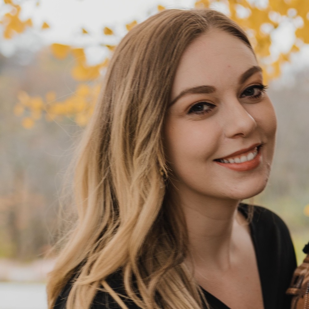 Meet your Posher, Madeline